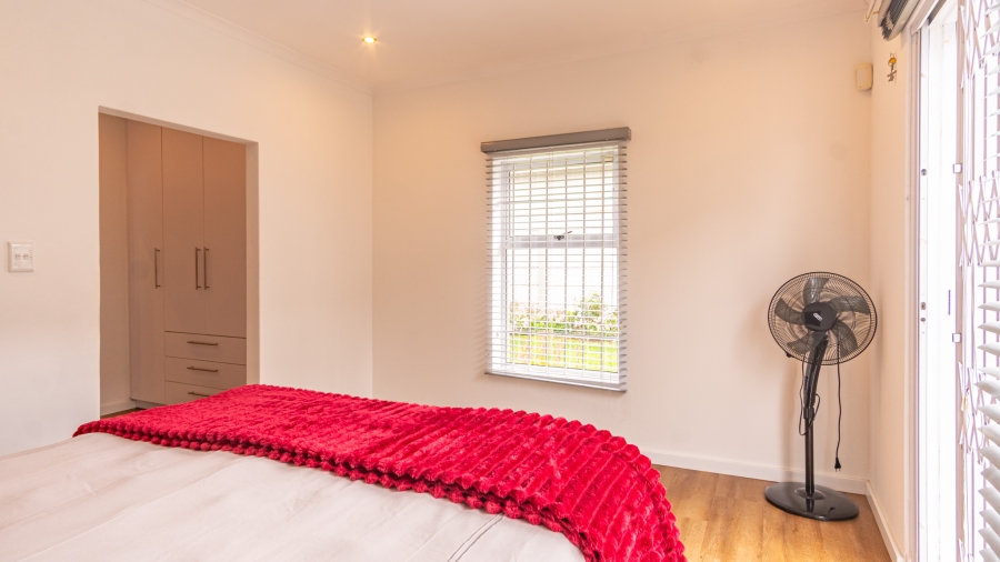 3 Bedroom Property for Sale in Parklands North Western Cape